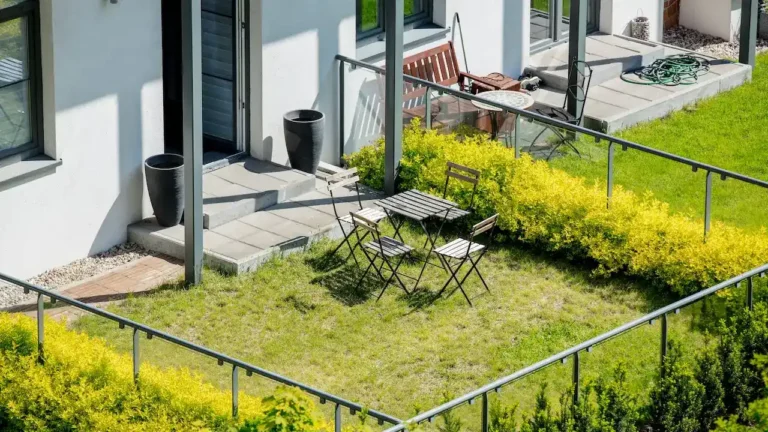 pavimento giardino privato in condominio